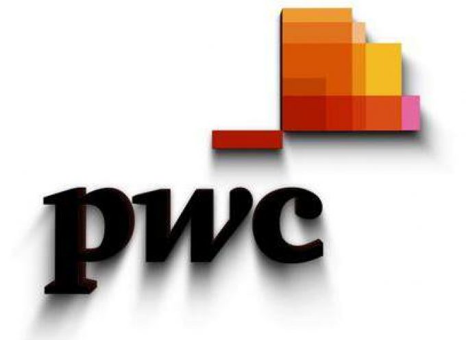 PWC tiene previsto contratar recién licenciados. Ofertas de trabajo.
