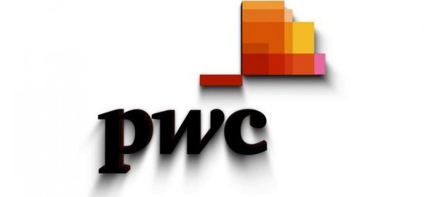PWC tiene previsto contratar recién licenciados. Ofertas de trabajo.