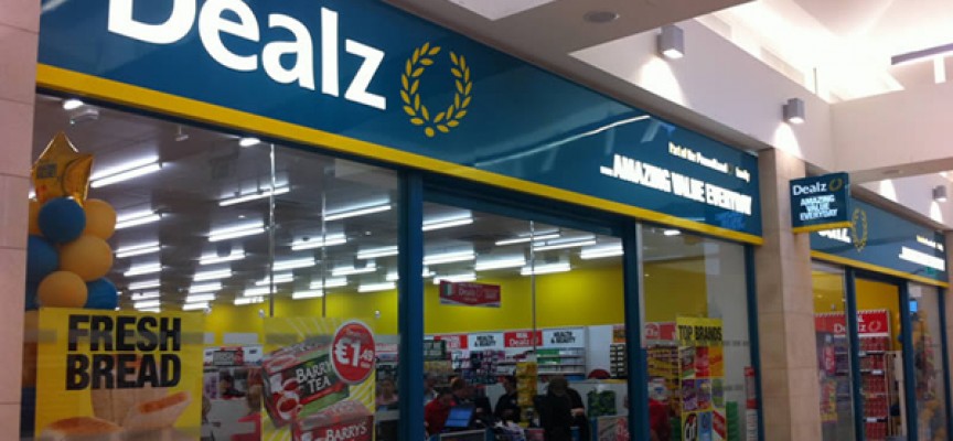 Se crearán 500 empleos en 10 nuevos supermercados.
