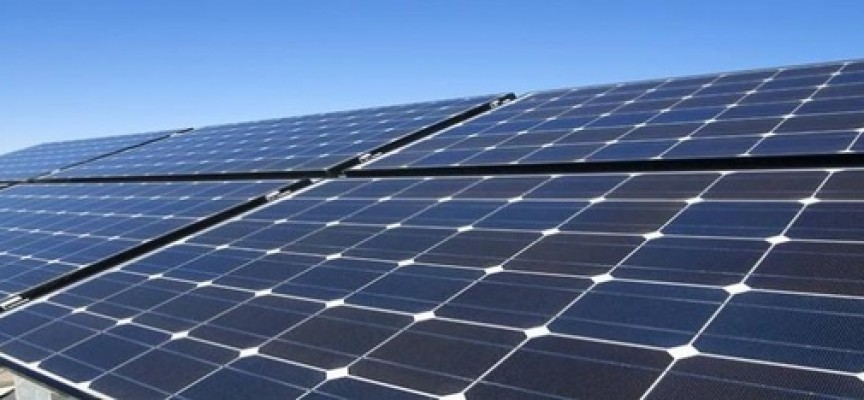 Elche cederá la bolsa de empleo municipal para la selección de trabajadores de la planta fotovoltaica