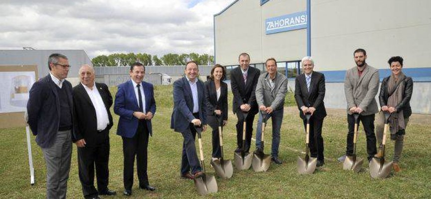 El Grupo Zahoransky creará 100 empleos en su planta de Logroño.