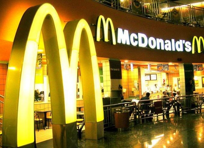 McDonald’s España abrirá 100 restaurantes que crearán 4.000 empleos. Nuevas aperturas.