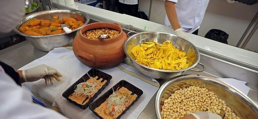 Austria busca 5.000 camareros y cocineros españoles. Sueldo, 1.800 euros