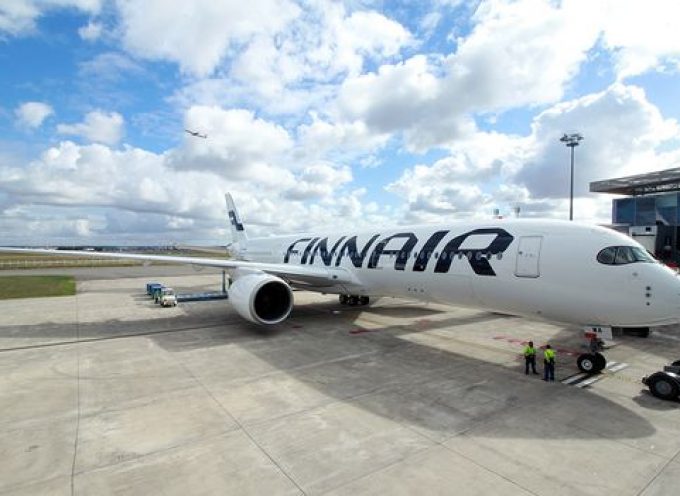 Finnair contratará 100 pilotos y 300 tripulantes de cabina