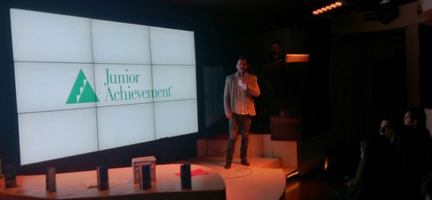 Estudiantes de 25 universidades participan en una competición de proyectos emprendedores