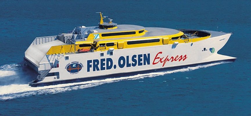 Fred Olsen necesita empleados para trabajos en barco