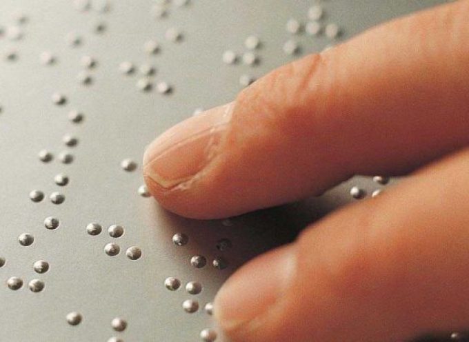 Herramienta que ayuda a aprender Braille a personas con discapacidad visual