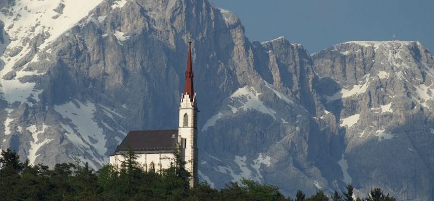 Se buscan Profesionales de Hostelería temporada Austria 2017-2018
